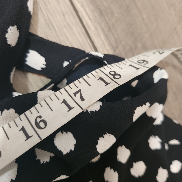 H&M Romper - Picture 4 of 11